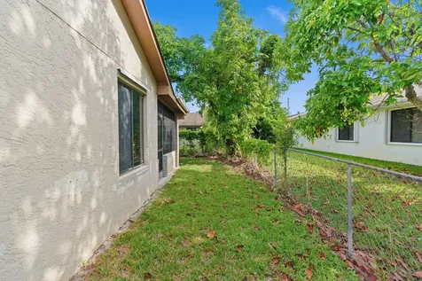 9315 SW 170th Lane Palmetto Bay FL 33157