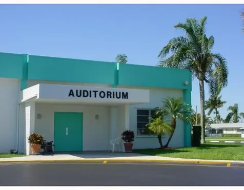 2556 E Dudley Drive Drive E West Palm Beach FL 33415