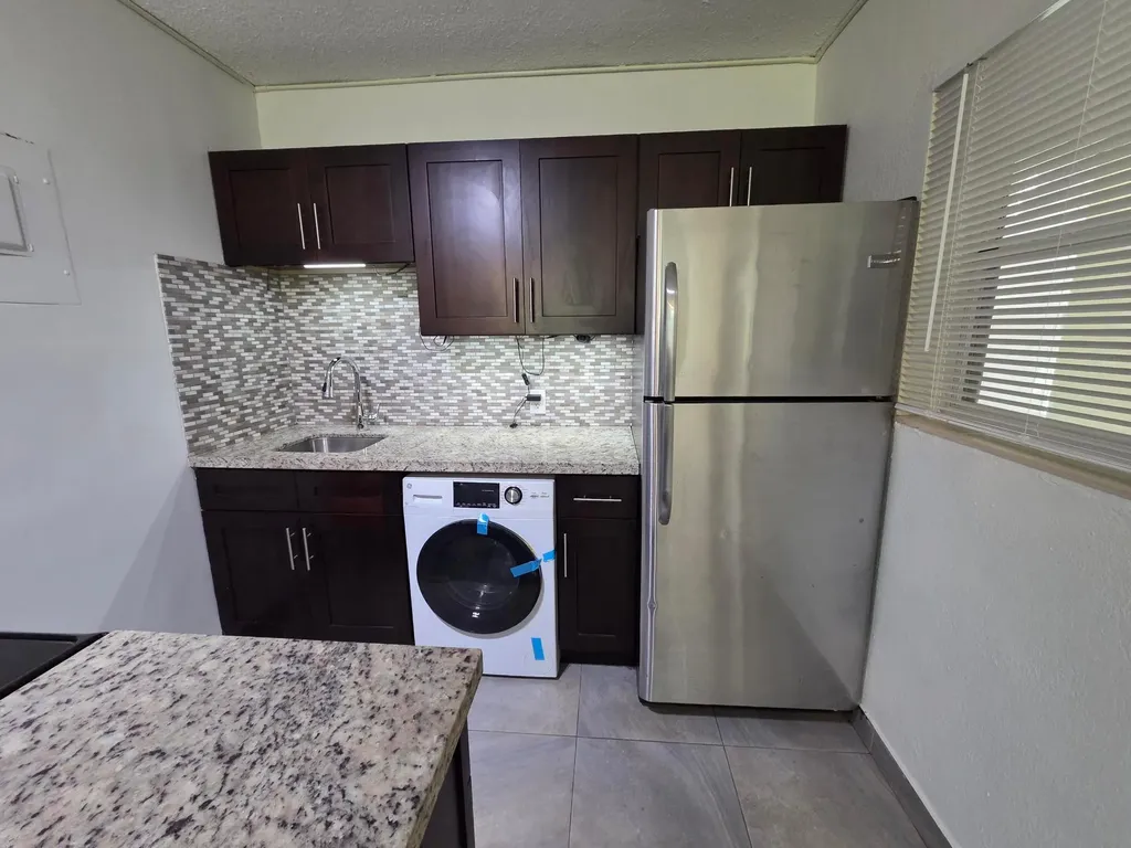 720 NE 2nd Street Fort Lauderdale FL 33301