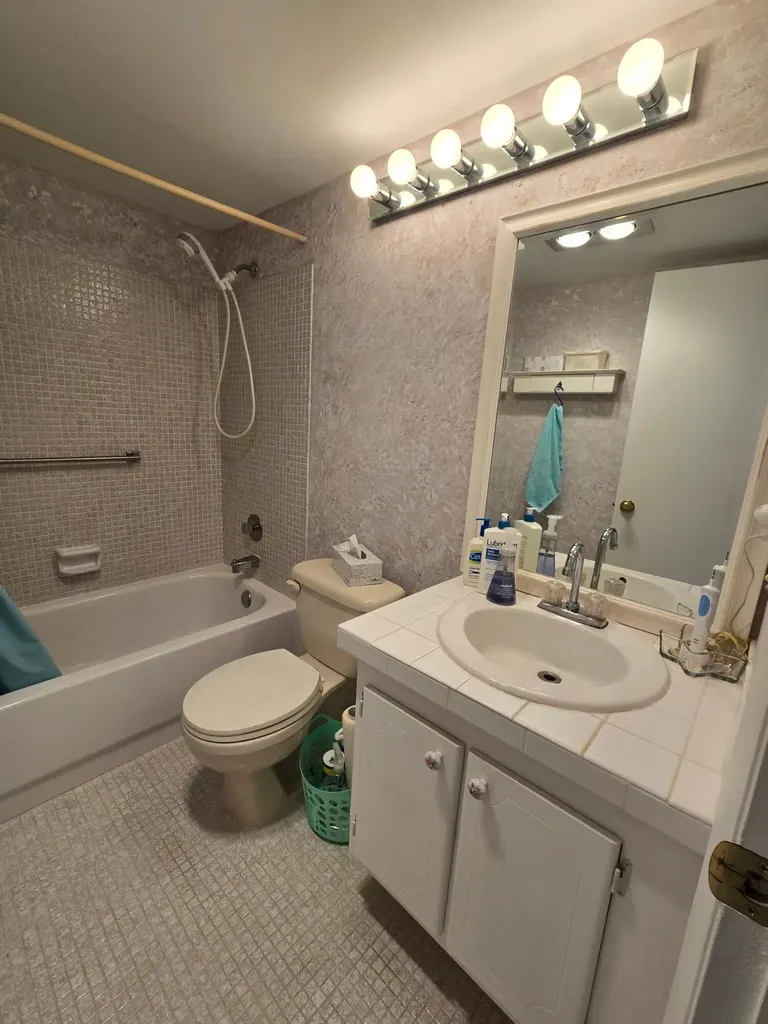 43 Markham B Deerfield Beach FL 33442