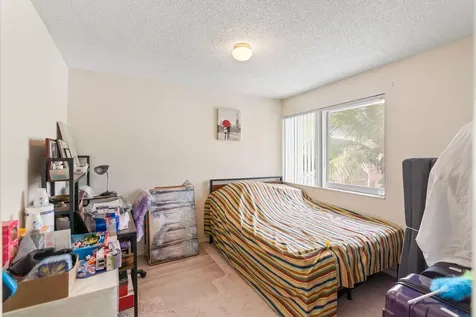 8039 Lake Drive Doral FL 33166