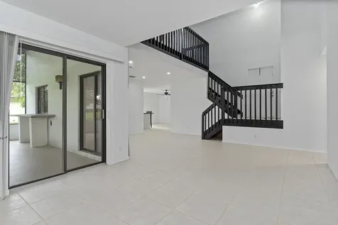 1955 Sacramento Weston FL 33326