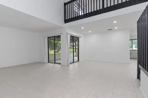 1955 Sacramento Weston FL 33326
