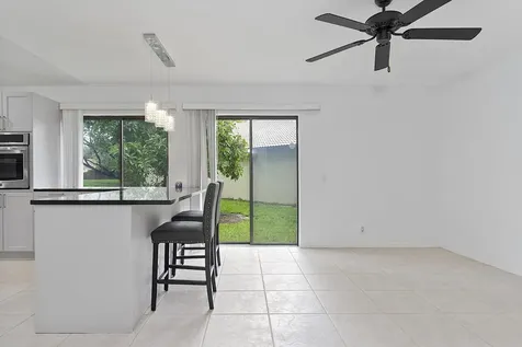 1955 Sacramento Weston FL 33326