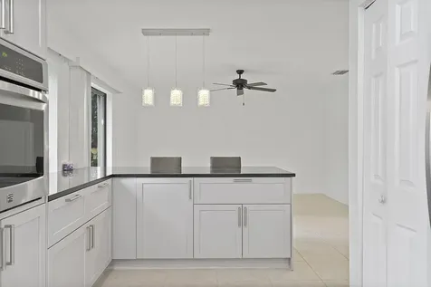 1955 Sacramento Weston FL 33326