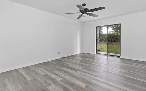 1955 Sacramento Weston FL 33326