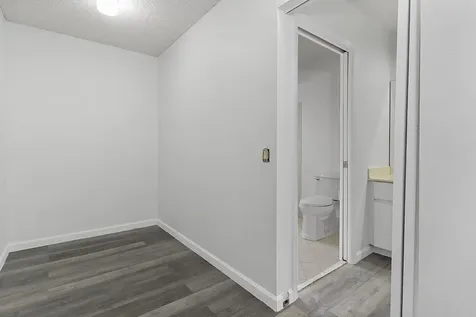 1955 Sacramento Weston FL 33326
