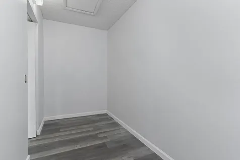 1955 Sacramento Weston FL 33326