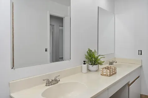 1955 Sacramento Weston FL 33326