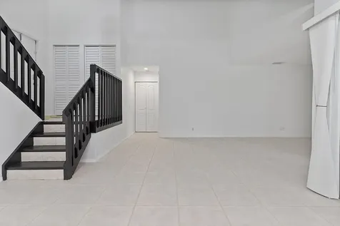 1955 Sacramento Weston FL 33326