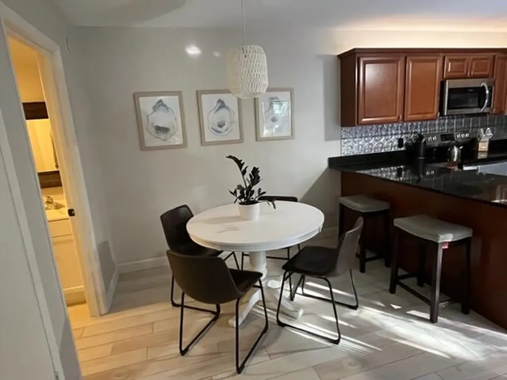 365 S Waverly Place Vero Beach FL 32960