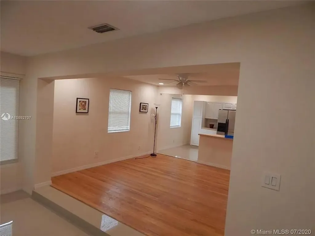 1111 N 25th Avenue Hollywood FL 33020