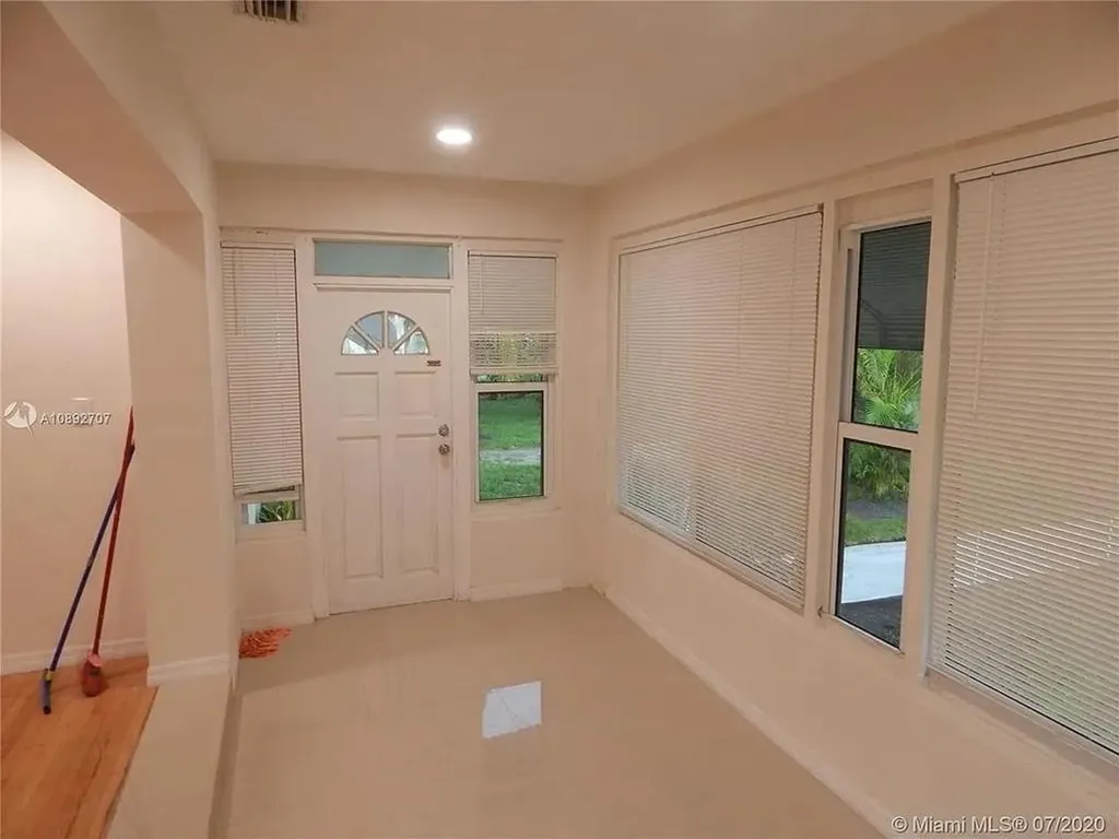 1111 N 25th Avenue Hollywood FL 33020
