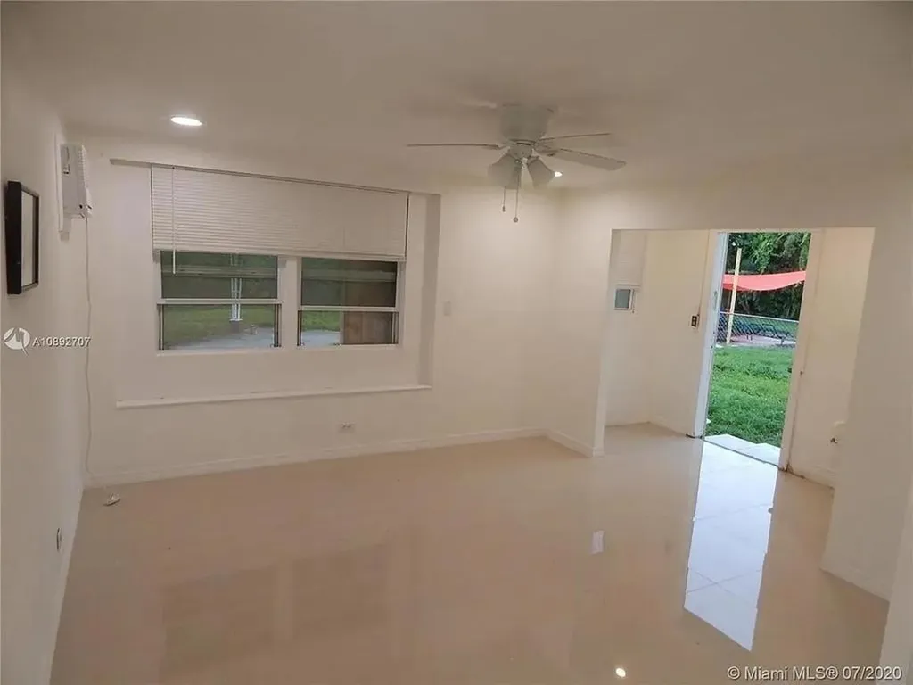 1111 N 25th Avenue Hollywood FL 33020