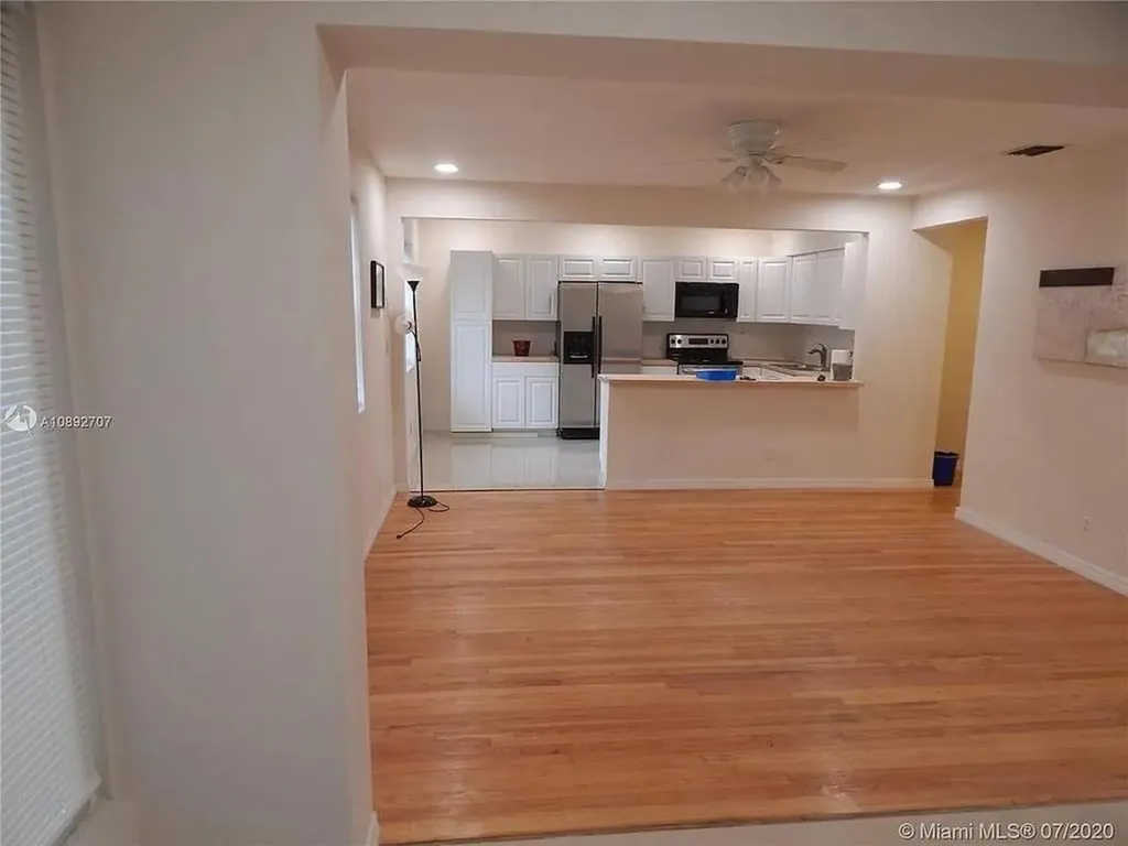 1111 N 25th Avenue Hollywood FL 33020