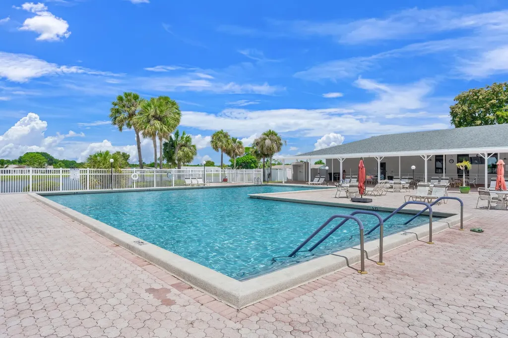 13491 Via Vesta Delray Beach FL 33484