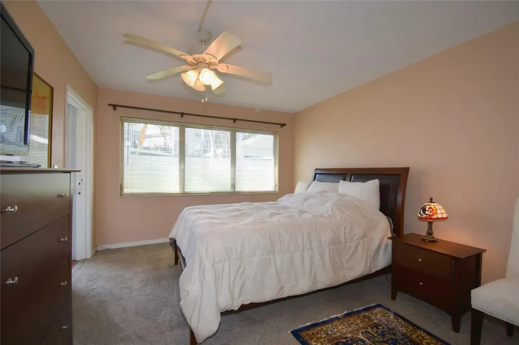 2161 NE 42nd Court Lighthouse Point FL 33064