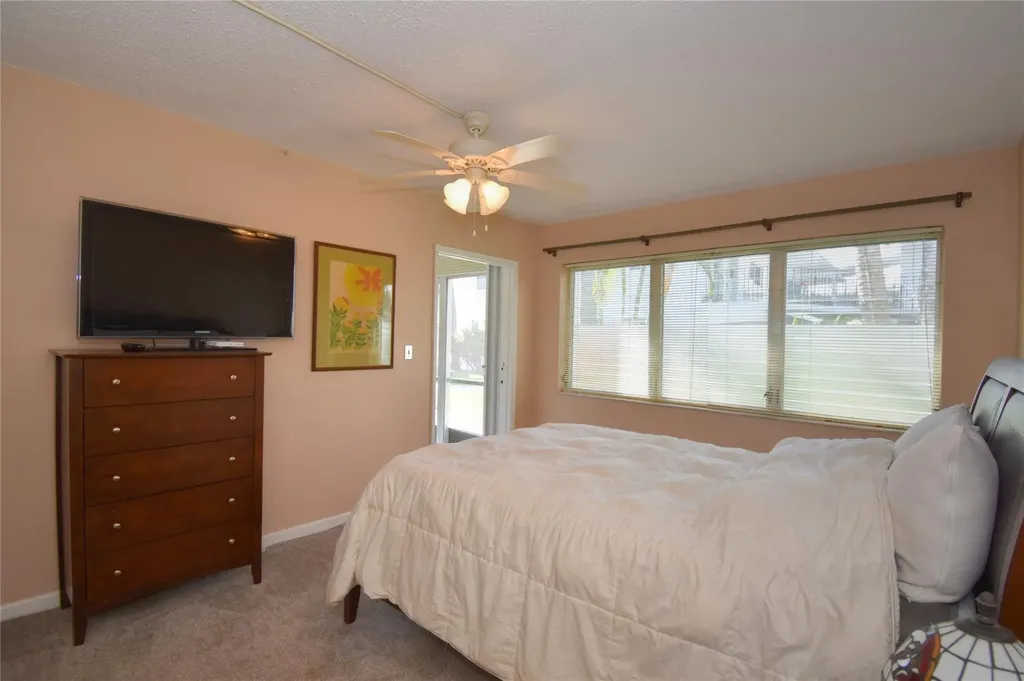 2161 NE 42nd Court Lighthouse Point FL 33064