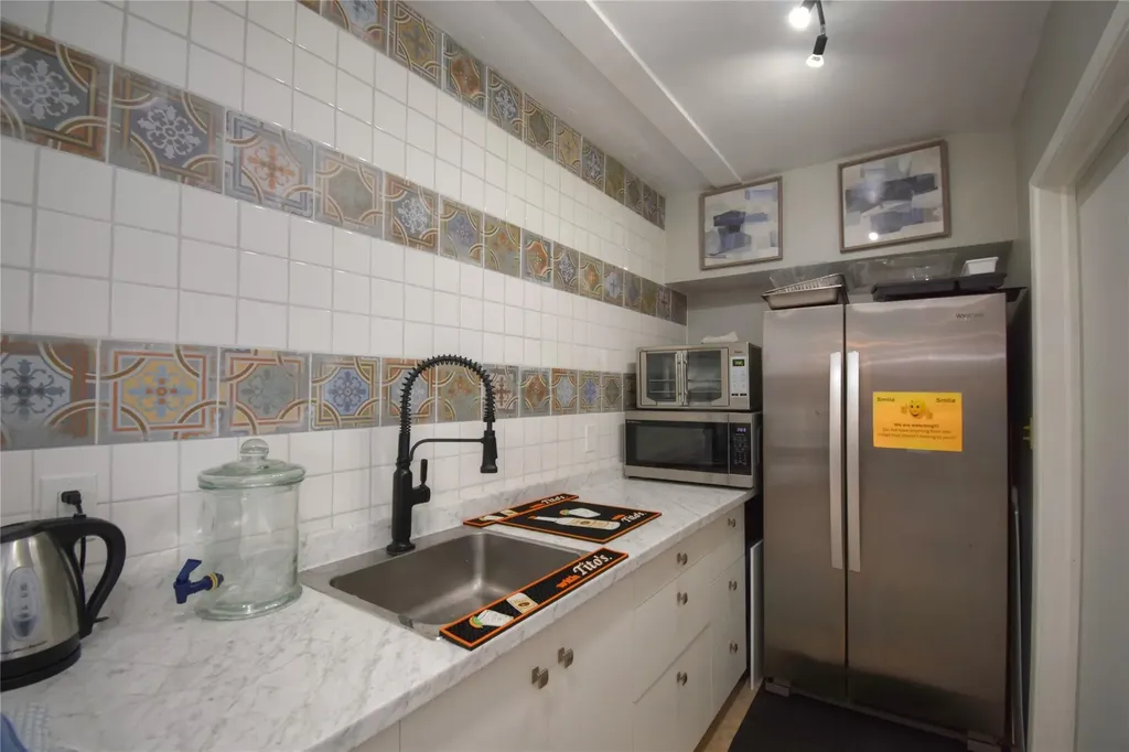 2161 NE 42nd Court Lighthouse Point FL 33064
