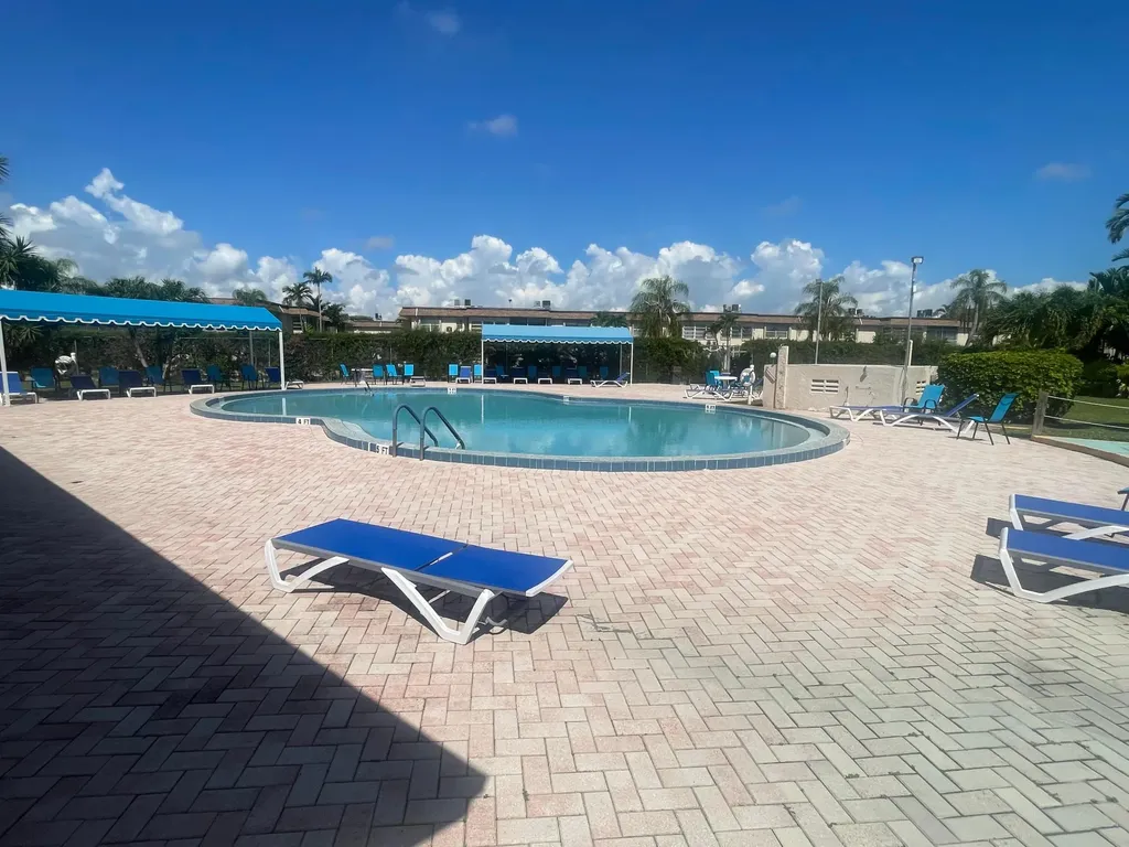 752 Lori Drive Palm Springs FL 33461