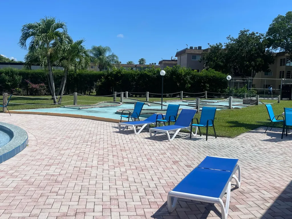 752 Lori Drive Palm Springs FL 33461