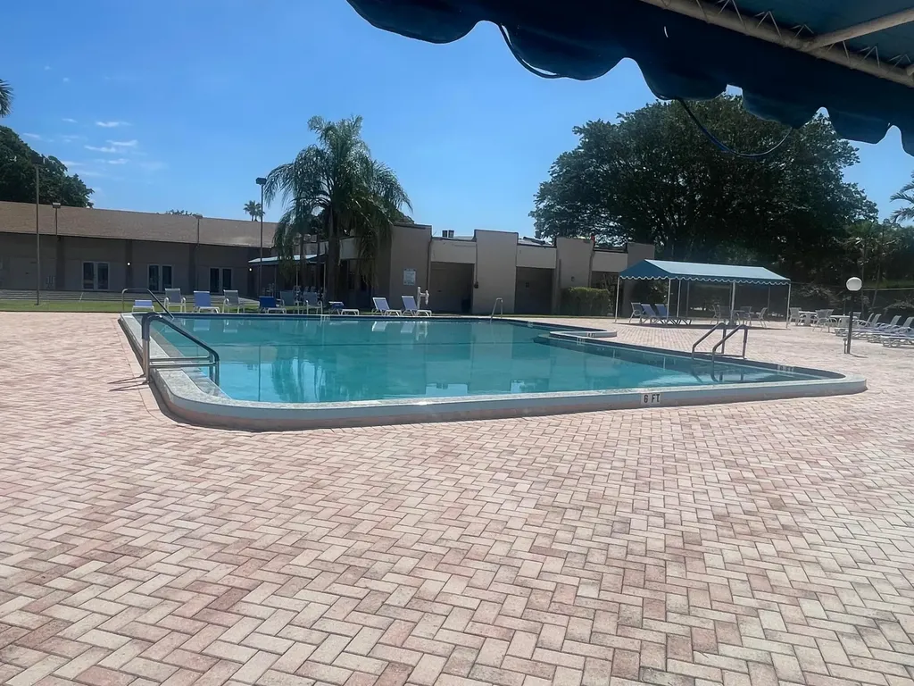 752 Lori Drive Palm Springs FL 33461