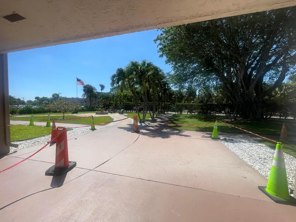 752 Lori Drive Palm Springs FL 33461