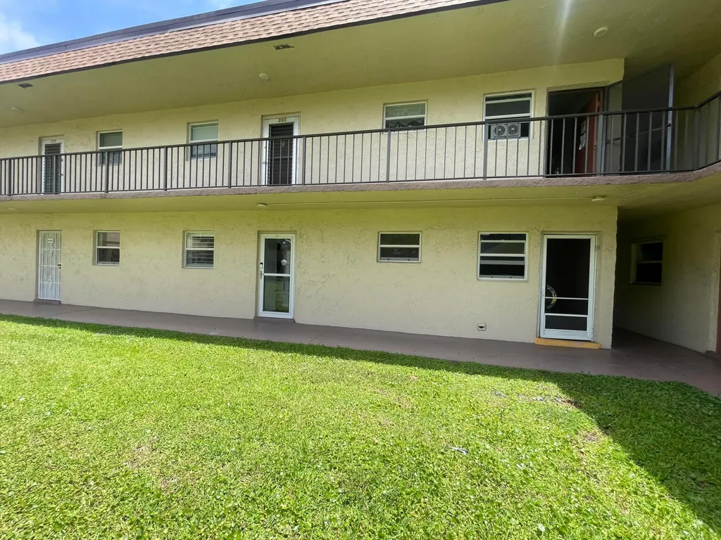 752 Lori Drive Palm Springs FL 33461