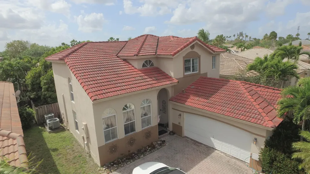 405 E Royal Cove Circle Davie FL 33325