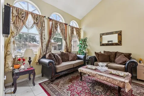 405 E Royal Cove Circle Davie FL 33325