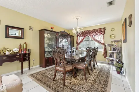 405 E Royal Cove Circle Davie FL 33325