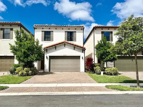 3016 King Palm Way Riviera Beach FL 33410
