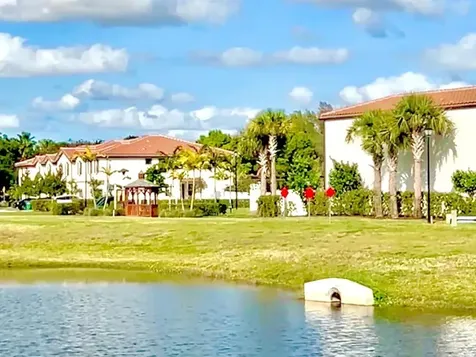 3016 King Palm Way Riviera Beach FL 33410