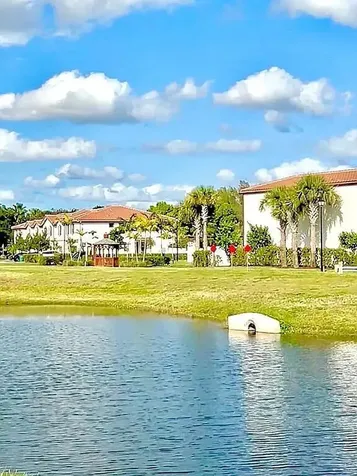 3016 King Palm Way Riviera Beach FL 33410