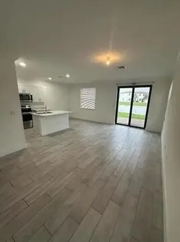 3016 King Palm Way Riviera Beach FL 33410