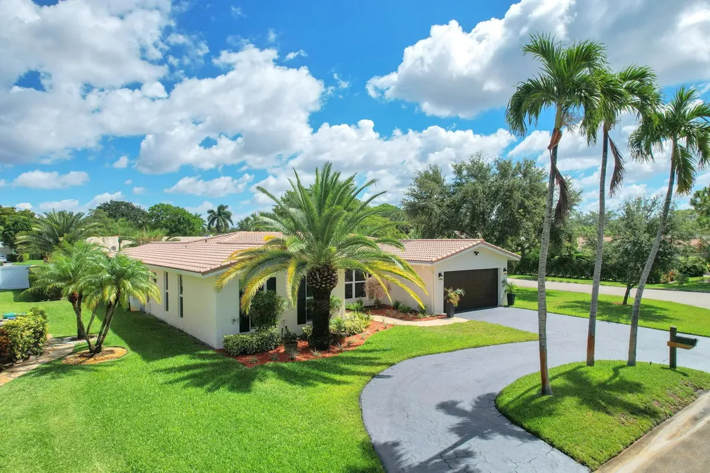 8235 NW 5th Street Coral Springs FL 33071