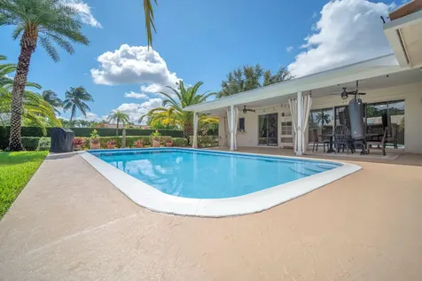8235 NW 5th Street Coral Springs FL 33071