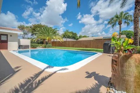 8235 NW 5th Street Coral Springs FL 33071