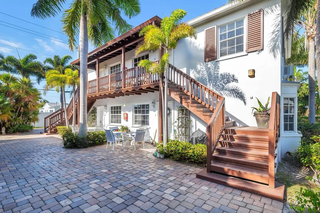 230 Conniston Road West Palm Beach FL 33405