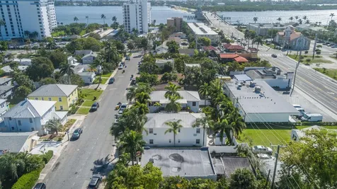 230 Conniston Road West Palm Beach FL 33405