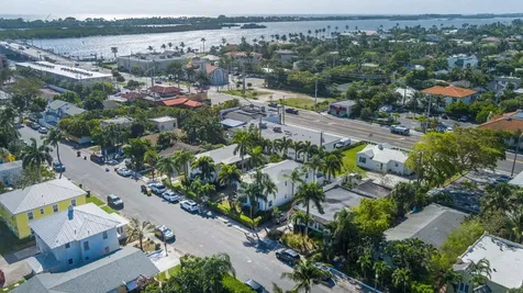 230 Conniston Road West Palm Beach FL 33405