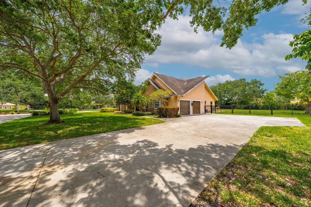 13360 SW 36th Court Davie FL 33330