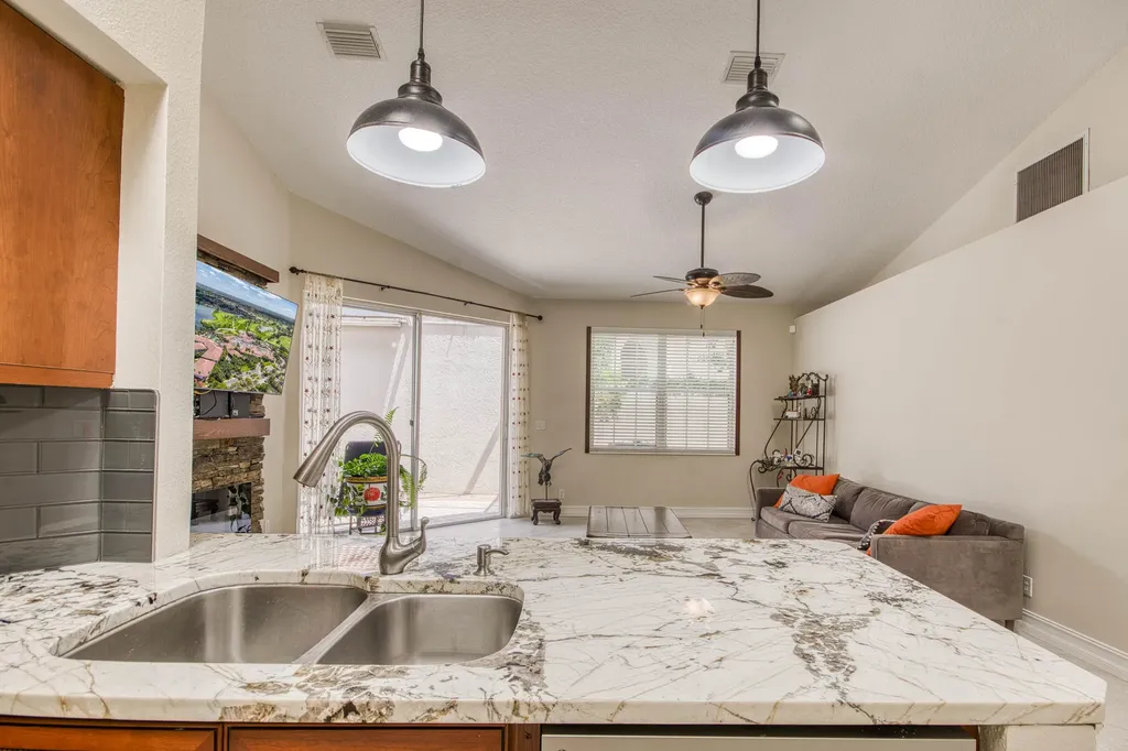 20 Via Aurelia Palm Beach Gardens FL 33418