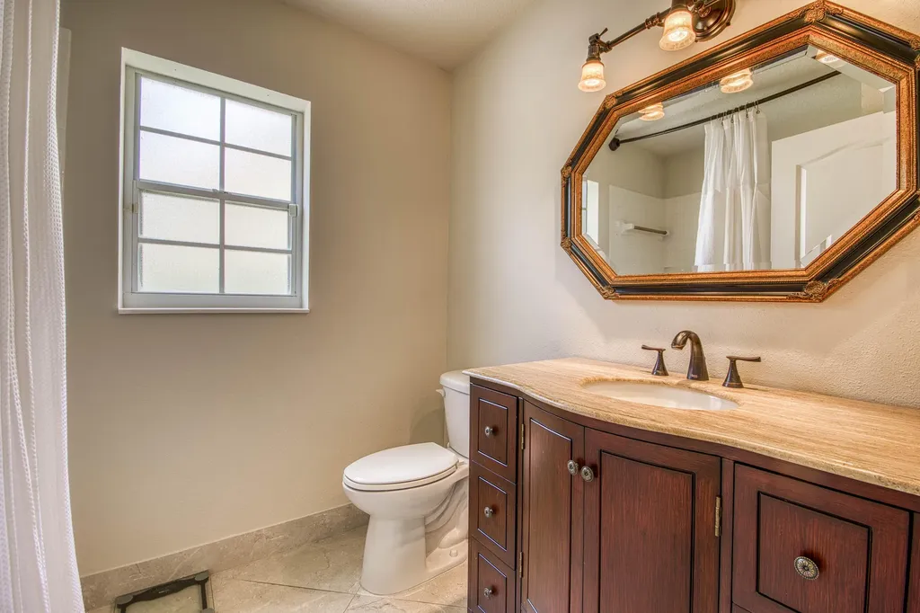 20 Via Aurelia Palm Beach Gardens FL 33418