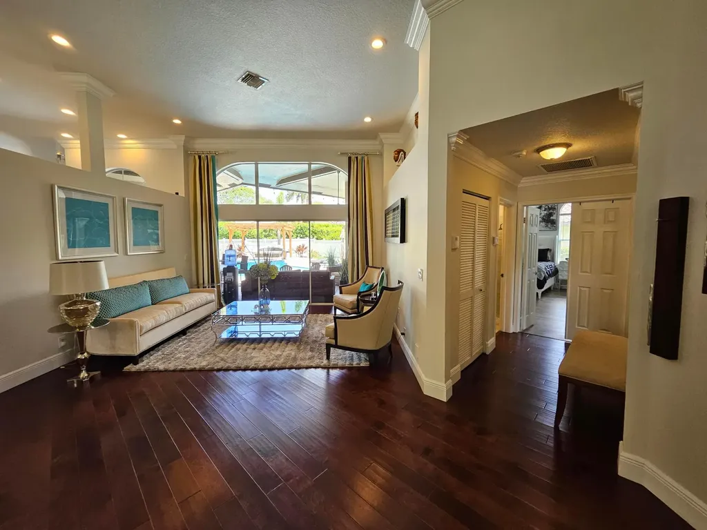 4915 NW 105th Drive Coral Springs FL 33076