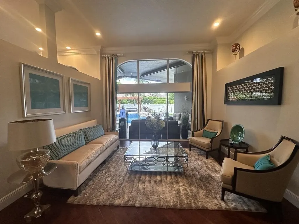 4915 NW 105th Drive Coral Springs FL 33076
