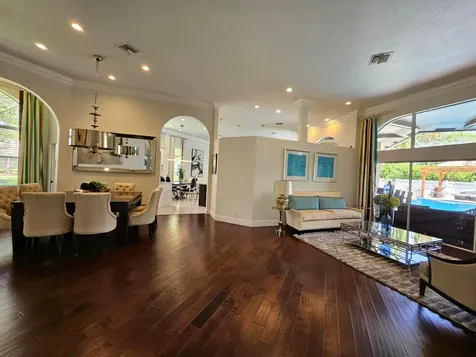 4915 NW 105th Drive Coral Springs FL 33076