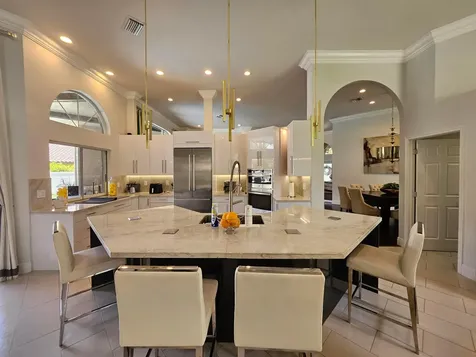 4915 NW 105th Drive Coral Springs FL 33076
