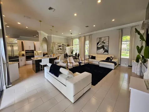 4915 NW 105th Drive Coral Springs FL 33076