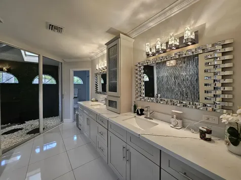 4915 NW 105th Drive Coral Springs FL 33076